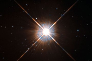 Teleskop raksasa ESO cari planet layak huni di Alpha Centauri