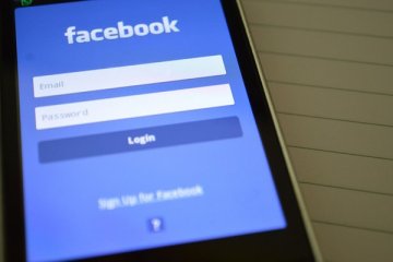 Kenalan via Facebok berujung hilangnya motor, ponsel dan duit