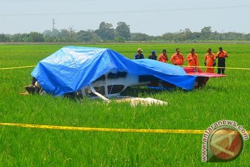 Pesawat jatuh, Dana dan Novriandi hanya luka ringan