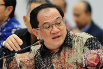 Anggota DPR RI serahkan bantuan KUR ke pedagang Singkawang