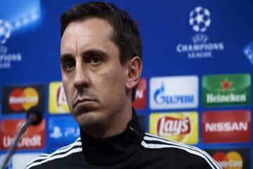 Manchester United kalah, Gary Neville "ngedumel"