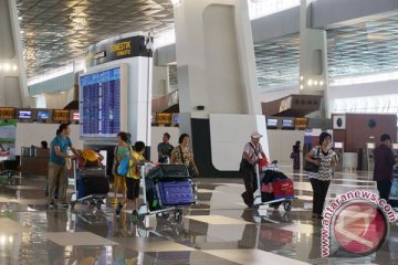 Jokowi: proyek infrastruktur Bandara Soetta Rampung 2017