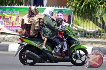 Abaikan Keselamatan di Jalan