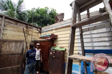 26 rumah rusak akibat puting beliung Sarolangun Jambi