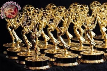 Tas bintang "Sherlock" dicuri di Emmy Awards