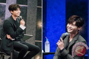 Lee Jong-suk sapa penggemar di Jepang