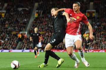 Mou: Cedera Ibrahimovic jadi bencana untuk United