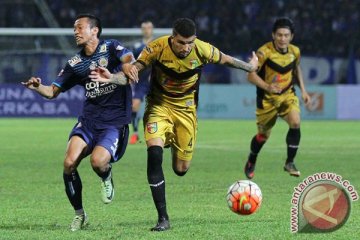 Persegres tundukkan Arema 1-0