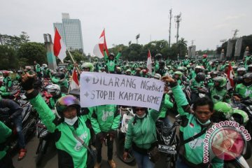 Masyarakat keluhkan sepinya pengemudi Gojek karena demo