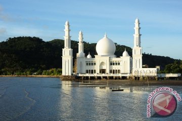 Presiden resmikan Masjid Agung Kayong Utara