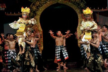 Antara doeloe: Penari Bali dipudji oleh pendiri teater balet Amerika