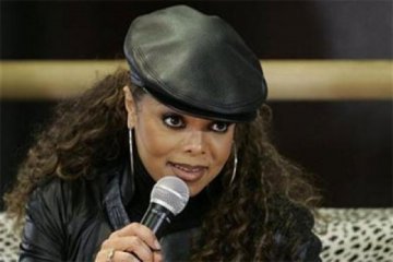 Janet Jackson hamil di usia 50