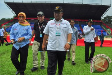 Aher pimpin pengibaran bendera kontingen Peparnas XV