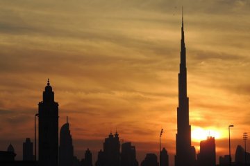 Burj Khalifa Dubai ikut peringati Hari Kanker Payudara