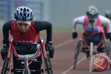 PEPARNAS - Jabar dan Jateng bersaing ketat di cabang atletik