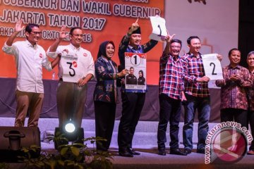 Pengamat kritik Anies-Sandi dan Ahok-Djarot lemah di data