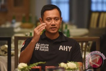 Agus Yudhoyono disuguhi makanan Betawi di Kalideres