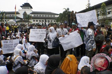 Pemprov Jabar siap kucurkan THR untuk honorer