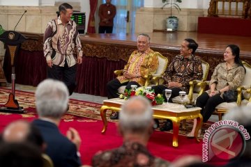 Presiden Jokowi buka forum perdamaian dunia