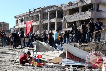 Dua faksi seteru Kurdi bentrok di Sinjar