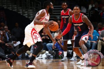 Harden lesatkan Rockets lewati Wizards 114-106