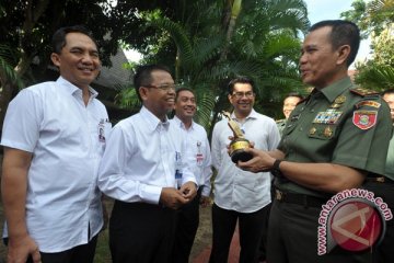 Siswa SMN Papua Barat kunjungi kawasan industri