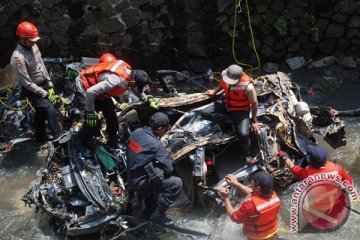 Dua tim Basarnas siaga di Bandung