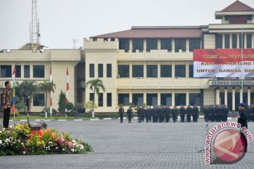 Presiden Jokowi minta polisi melindungi tanpa pandang SARA
