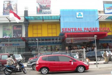 Satu Bangunan Dekat Spr Padang Terbakar Antara News