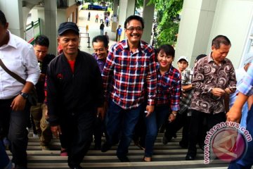 Kedua kalinya ke Rumah Lembang, Djarot disambut meriah pendukung