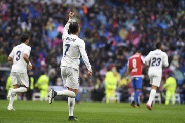 Ronaldo dwigol, Madrid lewati Gijon 2-1