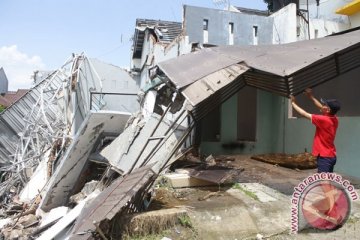 Tujuh rumah di Situbondo rusak akibat longsor