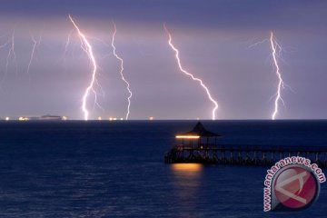 Cuaca buruk NTT akibat tekanan rendah di Australia