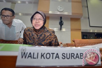 Risma ingin anak pelaku teror tumbuh normal