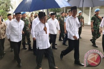 Presiden-Wapres Menuju Silang Monas