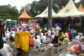 Kawasan Monas tetap bersih setelah Doa Bersama