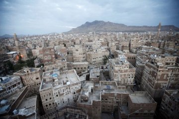 Rumah-rumah Kota Tua Sana'a di Yaman roboh diterjang hujan deras