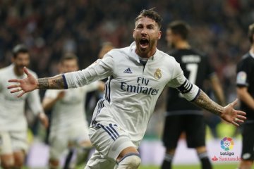 Madrid menang dramatis 3-2 atas Deportivo lewat gol Ramos