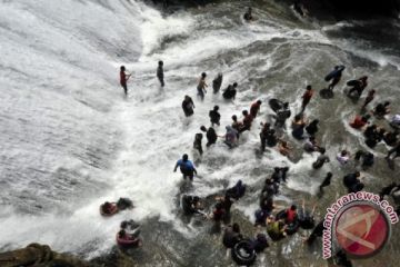 OBJEK WISATA BANTIMURUNG MAROS