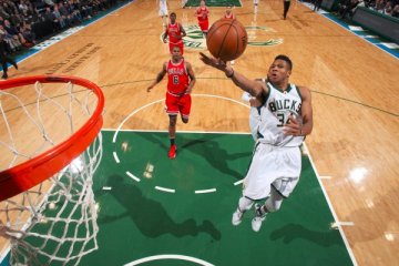 Antetokounmpo topang Bucks tundukkan Bulls 108-97