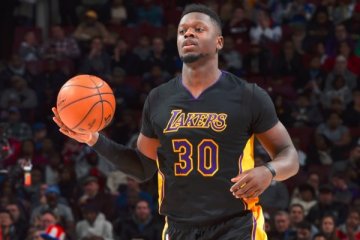 Julius Randle antar Lakers hantam Kings 99-86