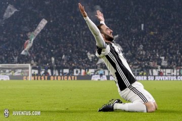 Gol tunggal Higuain menangkan Juventus atas Roma
