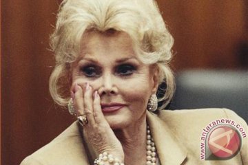 Aktris Zsa Zsa Gabor meninggal dunia pada usia 99