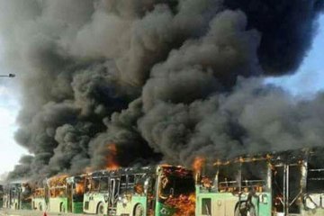 Bus pengangkut pengungsi Aleppo dibakar, gencatan senjata terancam