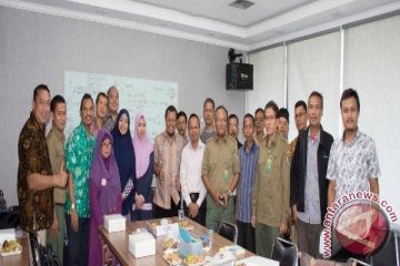 Penandatangan Pembiayaan Usaha Hutan Rakyat Pandeglang