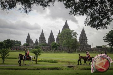 Sebagian wisatawan kecewa tidak diinfokan Prambanan steril jelang Obama datang