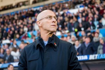 Swansea pecat Bob Bradley