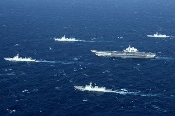 China luncurkan kapal induk buatan dalam negeri