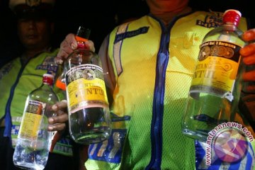 Polisi Surakarta amankan ratusan botol minuman keras