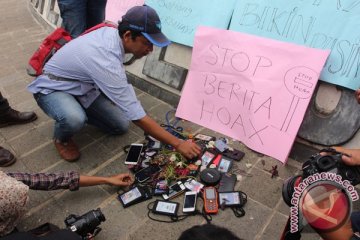 Tantangan dunia pers bikin jurnalis jadi salah satu profesi paling tidak dipercaya